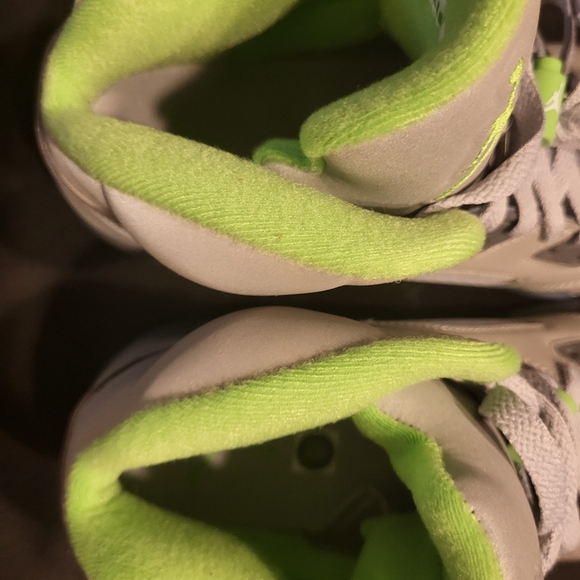 JORDANS! THESE STAND OUT ALMOST NEW CONDITION!! ๐๐ค๐๐ค๐ - Picture 6 of 10